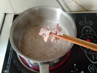 11、猪肝瘦肉粥,猪肝瘦肉熟了