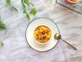 11、蛋奶吐司布丁,成品图。