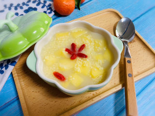 15、苹果小米粥,香甜浓郁的苹果小米粥