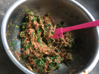 7、荠菜馅饼,搅拌均匀