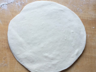 9、荠菜馅饼,擀成圆皮