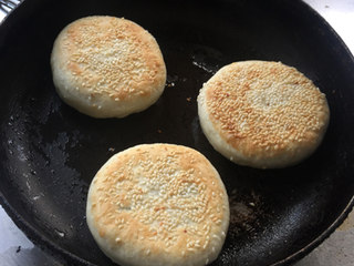 14、荠菜馅饼,两面煎金黄色