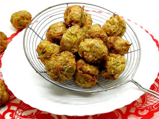 19、外酥内软的油炸青萝卜丸子,成品图