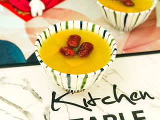 15、红枣南瓜粥,一碗美味的红枣小米南瓜粥就熬好了