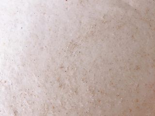 11、全麦香葱花卷,洒一点花椒粉,一定要少,多了会发苦