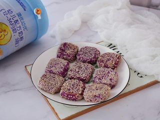 15、奶香紫薯饼,成品图