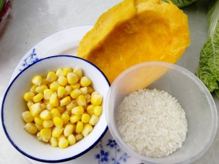1、玉米南瓜粥,主要食材