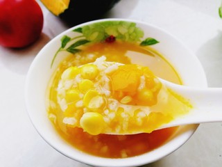 15、玉米南瓜粥,温中健脾祛湿，滋阴补阳的营养早餐粥。