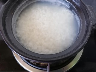 12、猪肝瘦肉粥,这是粥煮一会之后