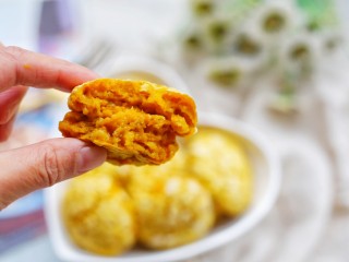 16、南瓜燕麦饼,趁热吃呀。