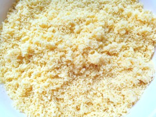 7、绿豆糕,过好筛备用