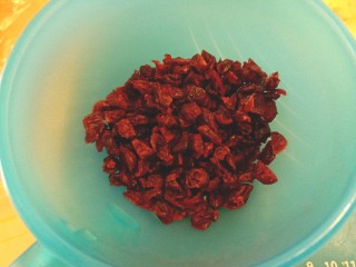 15、绿豆糕,蔓越莓切碎