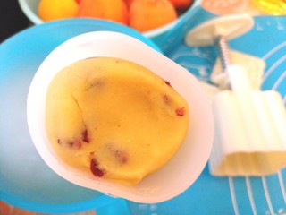 18、绿豆糕,放入模子里，