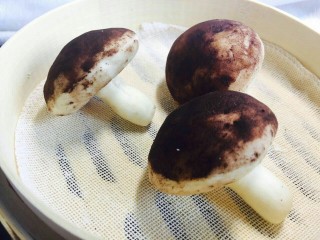 13、香菇馒头包,有没有感觉就是一根蘑菇呢?