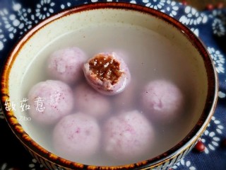 14、红豆沙汤圆,捞出装碗！咬开皮薄馅大！