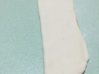 10、早餐美味鸡蛋灌饼,没有油酥糊的一面向另一面对折叠在一起