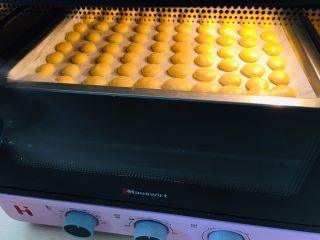 12、蛋黄小饼干,金黄金黄真诱人！