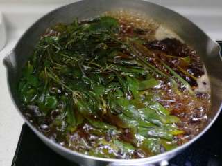 4、五彩饭,开大火煮出色