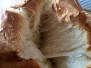 8、松软拉丝吐司面包,12. 继续努力，争取从一个连菜都不会切的新手进阶成小能手嘿嘿嘿。