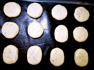 18、简易版老婆饼,依次做好其它的，放入烤盘。