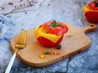 16、芝士焗番茄鲜虾米饭盅,成品图。