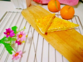 17、苹果派,外酥里嫩的苹果派超好吃，黄油与苹果碰撞出来的浓浓的香味，切开就能闻得到，真的是太诱人了。