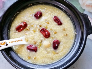 14、绿豆小米粥,来张近图
