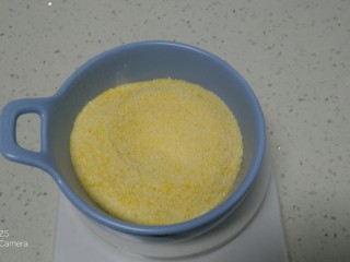 2、红薯、蔓菁、红枣、花生、玉米面粥,玉米面准备好