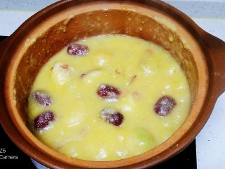 9、红薯、蔓菁、红枣、花生、玉米面粥,煮30分钟