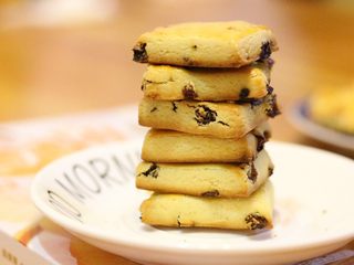 16、葡萄干奶酥,浓郁的蛋香味和奶香味飘香了满屋子。