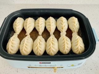 13、生煎—素馅,接个电话的功夫 ???? 收汁有点火大了 小伙伴注意⚠️这个环节 最后收汁时不要离开哟