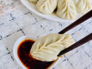 17、生煎—素馅,今天的蘸料 老干妈一勺 香醋二勺 简单味道确很棒????