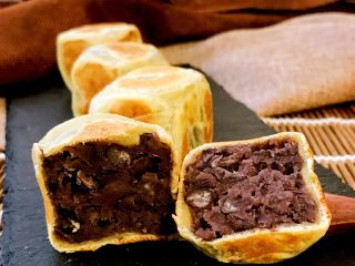 19、宝斗糕,内馅满满。