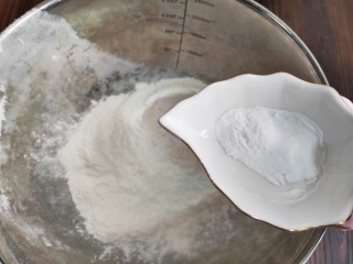 3、奶香花生酥饼,加苏打粉和泡打粉