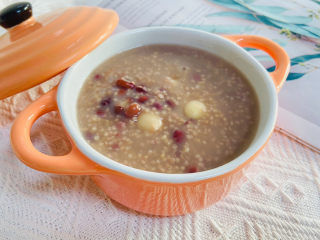 10、红豆小米粥,盛入器皿