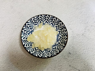 5、紫薯银耳粥,黄冰糖