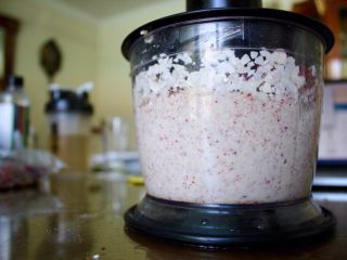 16、清爽香草水果蛋糕,搅拌