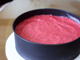 29、清爽香草水果蛋糕,取出来