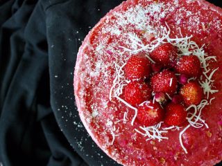 37、清爽香草水果蛋糕,完成！放到冷藏里，吃的时候30分钟前拿出来就好了