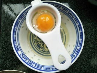 2、双皮奶(懒人版),蛋黄蛋白分离