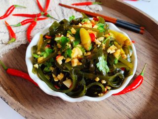 19、凉拌海带丝,成品。