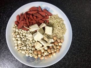 5、葛根木瓜魔芋养生粥,入锅前要洗一下哦！