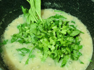 15、菠菜猪肝粥,加菠菜