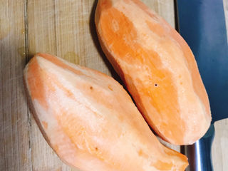 5、小米红薯粥,去皮