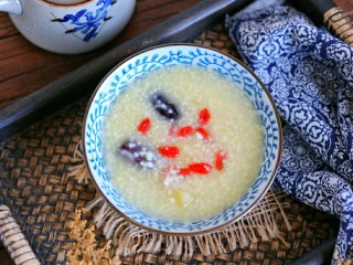 12、苹果小米粥,成品图一