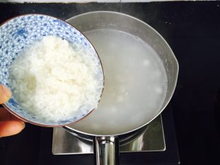 10、桂花红糖酒酿小圆子,放入酒酿