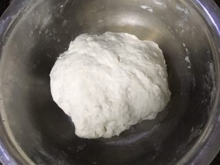 10、咸菜肉丝面疙瘩,揉成面团