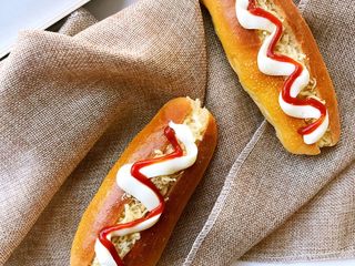 16、肉松小热狗面包,成品4