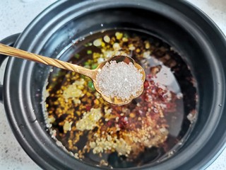 7、酸汤水饺,半勺白糖。