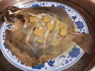 7、清蒸多宝鱼,蒸好的多宝鱼满屋飘香